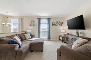 511 Cresthaven Dr, Pittsburgh, PA 15239 - Photo 8