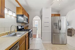 511 Cresthaven Dr, Pittsburgh, PA 15239 - Photo 16