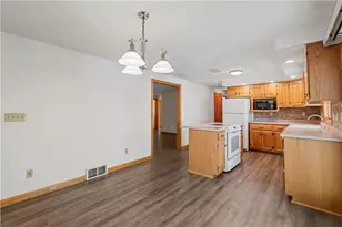 230 Roebling Dr, Saxonburg Boro, PA 16056 - Photo 12