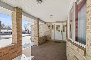 230 Roebling Dr, Saxonburg Boro, PA 16056 - Photo 4