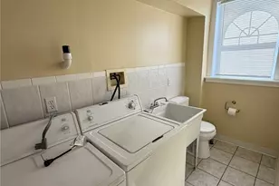 782 Hazelwood Ave, Pittsburgh, PA 15217 - Photo 8