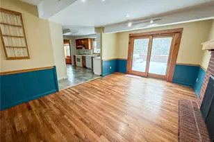 204 Bluegrass Dr, Twp of But SE, PA 16001 - Photo 6