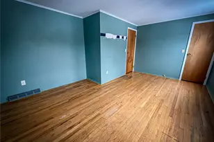 204 Bluegrass Dr, Twp of But SE, PA 16001 - Photo 26