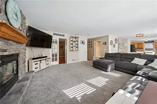 227 Sandworks Rd, Hempfield Township, PA 15639 - Photo 4