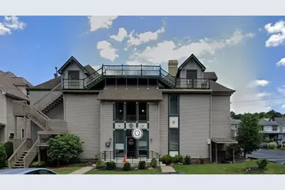 552 Washington Ave #3, Carnegie, PA 15106 - Photo 2