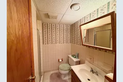 4827 Barberry St, Pittsburgh, PA 15207 - Photo 10