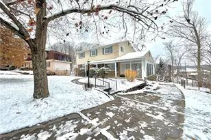 1449 Parkview Dr, Pittsburgh, PA 15101 - Photo 1