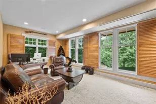 607 Fair Winds Ct, Hempfield Township, PA 15601 - Photo 4