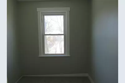 301 Paur St, Pittsburgh, PA 15211 - Photo 2