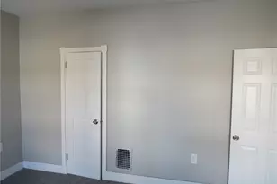 301 Paur St, Pittsburgh, PA 15211 - Photo 8