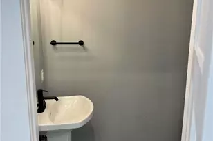 4051 Liberty Ave, Pittsburgh, PA 15224 - Photo 10