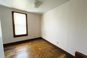 42 Elm Ave, Sharon, PA 16146 - Photo 10