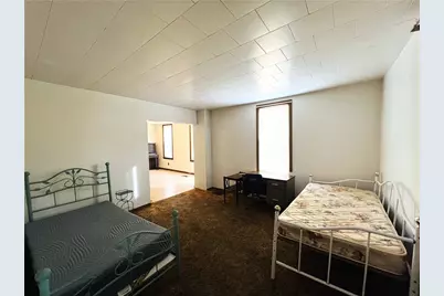 42 Elm Ave, Sharon, PA 16146 - Photo 4