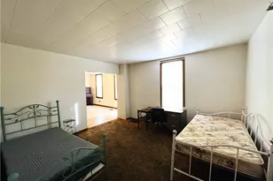 42 Elm Ave, Sharon, PA 16146 - Photo 4