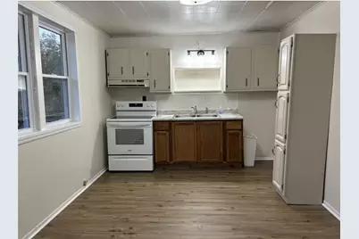 501 S Chestnut St, Scottdale, PA 15683 - Photo 2