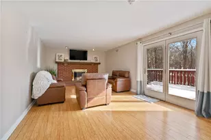 124 Sherwood, Hempfield Township, PA 15601 - Photo 10