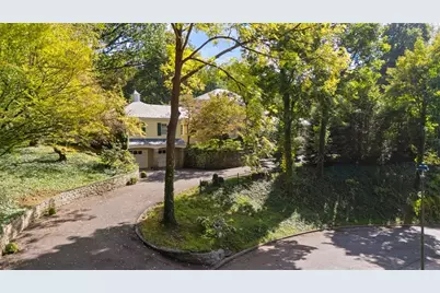 516 Irwin Dr, Edgeworth, PA 15143 - Photo 2