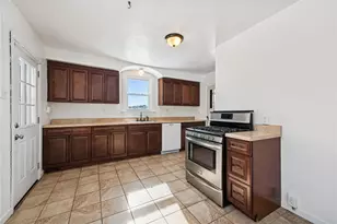 1066 Roup Ave, Brackenridge, PA 15014 - Photo 10