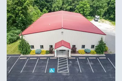 703 Commerce Ave, Shenango Township, PA 16101 - Photo 1