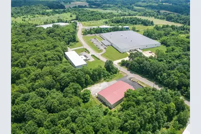 703 Commerce Ave, Shenango Township, PA 16101 - Photo 24