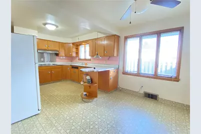 422 Market St, Belle Vernon, PA 15012 - Photo 12
