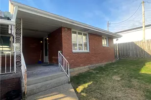 422 Market St, Belle Vernon, PA 15012 - Photo 2