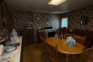 1601 Wolfe Ave, North Braddock, PA 15104 - Photo 22