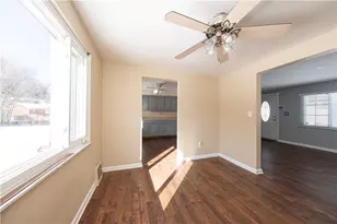 111 Dunbar Dr, Wilkins Township, PA 15235 - Photo 10