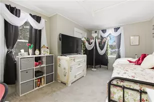 105 N Oliver Ave, Zelienople, PA 16063 - Photo 22