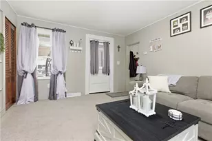 105 N Oliver Ave, Zelienople, PA 16063 - Photo 8