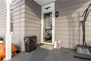 105 N Oliver Ave, Zelienople, PA 16063 - Photo 4