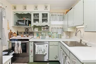 105 N Oliver Ave, Zelienople, PA 16063 - Photo 12