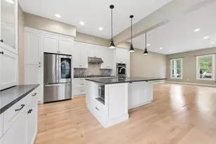1641 Overton Ln, Pittsburgh, PA 15217 - Photo 12