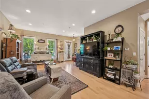 1641 Overton Ln, Pittsburgh, PA 15217 - Photo 14