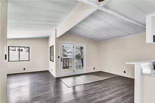 861 Walnut St, Rochester, PA 15074 - Photo 2