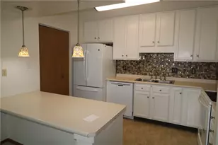 211 Clubhouse Dr, South Strabane, PA 15301 - Photo 6