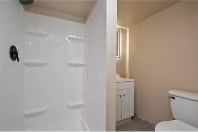 221 E Agnew Ave, Pittsburgh, PA 15210 - Photo 26
