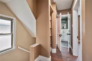 221 E Agnew Ave, Pittsburgh, PA 15210 - Photo 18
