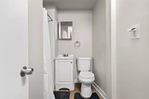 3586 Elmhurst Ave, Pittsburgh, PA 15212 - Photo 8