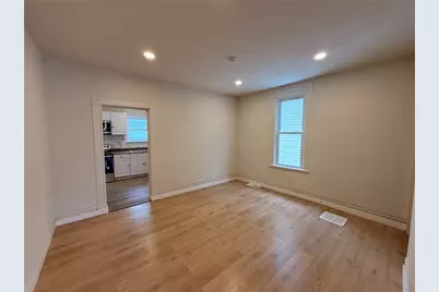 828 Frank, McKees Rocks, PA 15136 - Photo 4