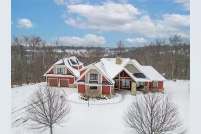 103 Vista Ct, Lancaster Township, PA 16037 - Photo 2