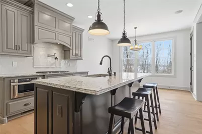 103 Vista Ct, Lancaster Township, PA 16037 - Photo 24