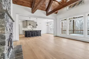 103 Vista Ct, Lancaster Township, PA 16037 - Photo 10