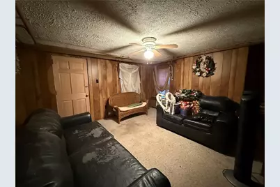 727 Thompson St, Turtle Creek, PA 15145 - Photo 14