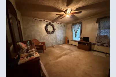 727 Thompson St, Turtle Creek, PA 15145 - Photo 10