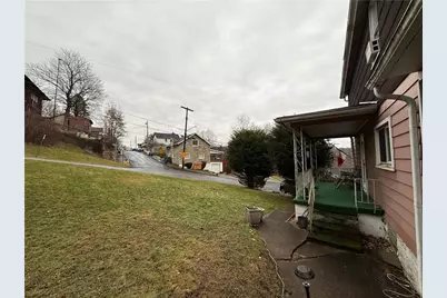 727 Thompson St, Turtle Creek, PA 15145 - Photo 24