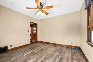 256 Smithfield St, Canonsburg, PA 15317 - Photo 12