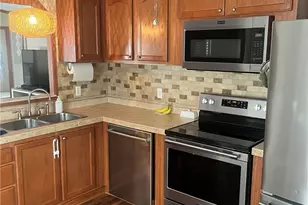 601 Country Vue Ct, Cranberry Township, PA 16066 - Photo 4