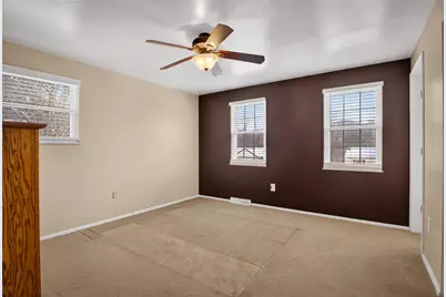 106 Valley Hi Dr, Ross Twp, PA 15229 - Photo 18