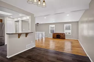 106 Valley Hi Dr, Ross Twp, PA 15229 - Photo 10